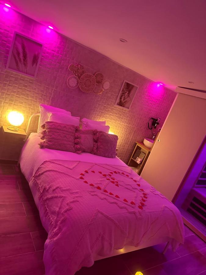 Love Room. Une Bulle D Evasion. Лис Екстериор снимка