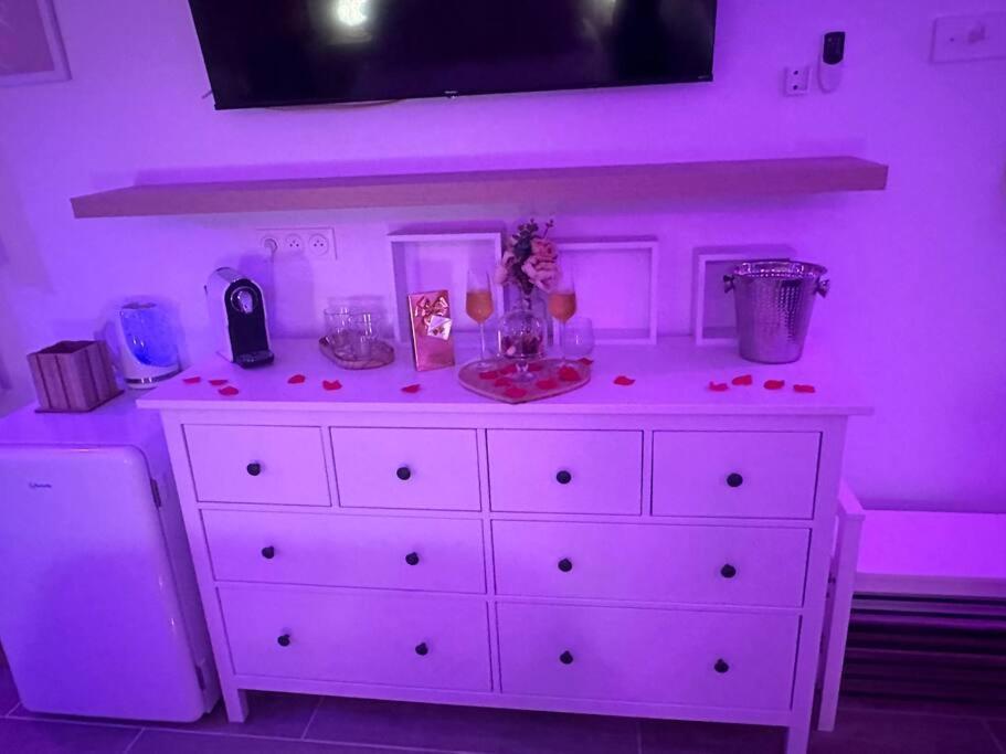 Love Room. Une Bulle D Evasion. Лис Екстериор снимка